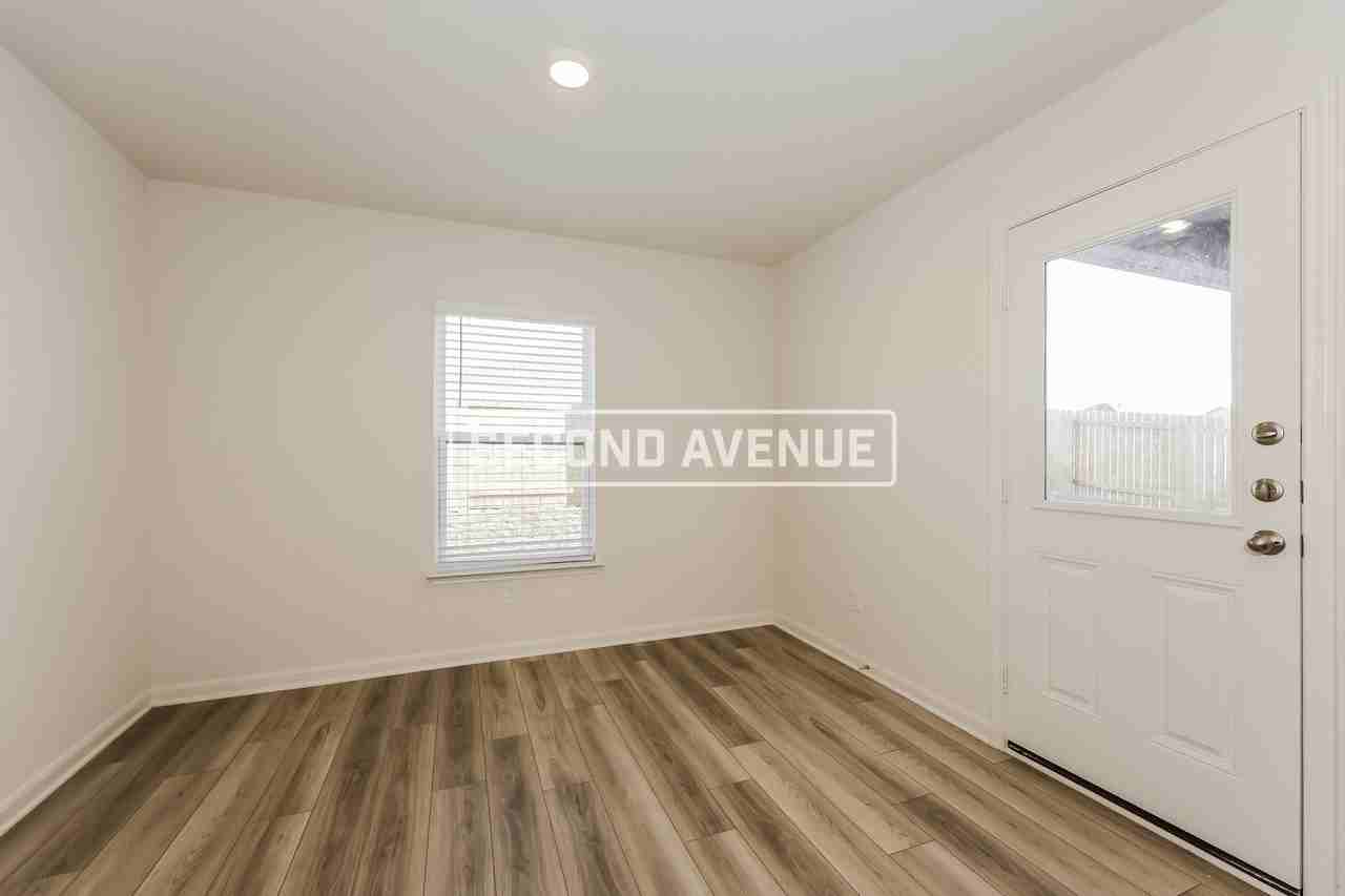 327 Condie Russell Ave - Photo 6 of 20