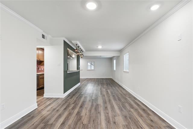 2482 Dreux Ave - Photo 3 of 17