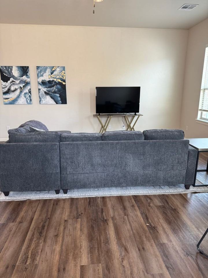 3215 Enclave Pl - Photo 3 of 36