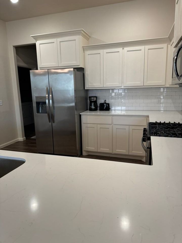 3215 Enclave Pl - Photo 7 of 36