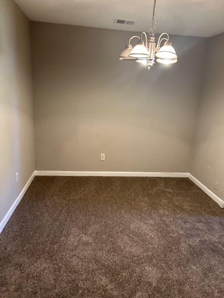 2881 Old South Dr - Photo 4 of 15