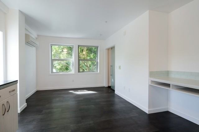 Park Place Apartments | 877 East Park Street - Photo 7 of 15