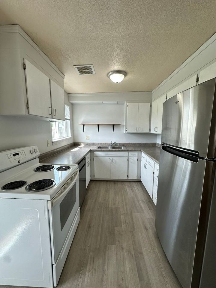 1702 1st St Se - Photo 3 of 20