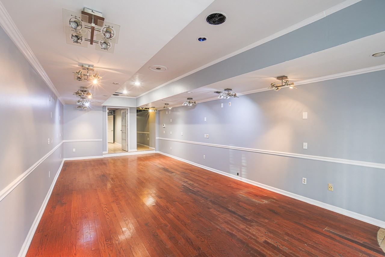 1008 Eastern Ave #1008 - Photo 2 of 11