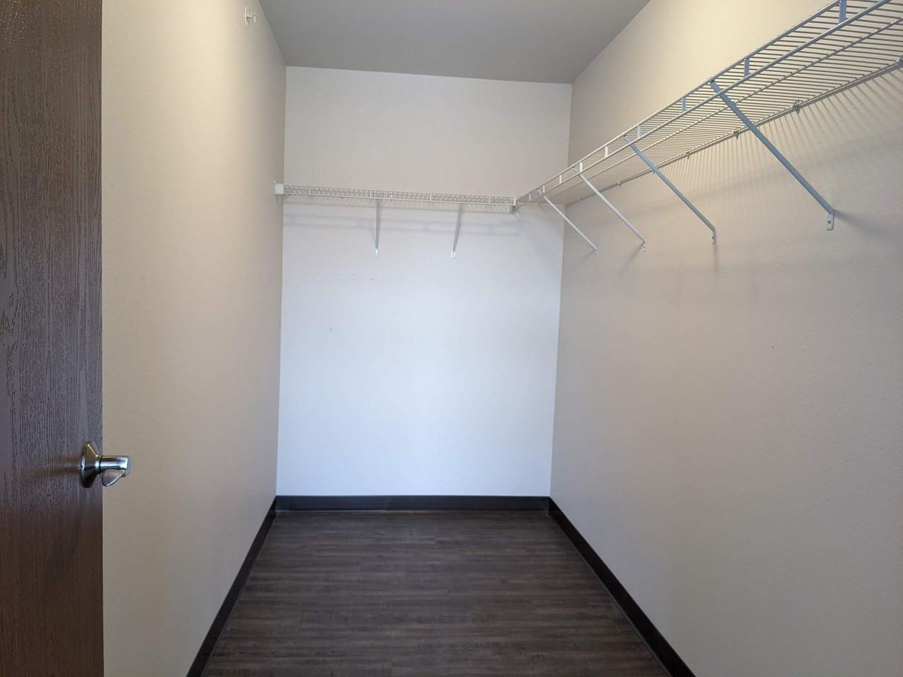 Park West apartments - Photo 6 of 8