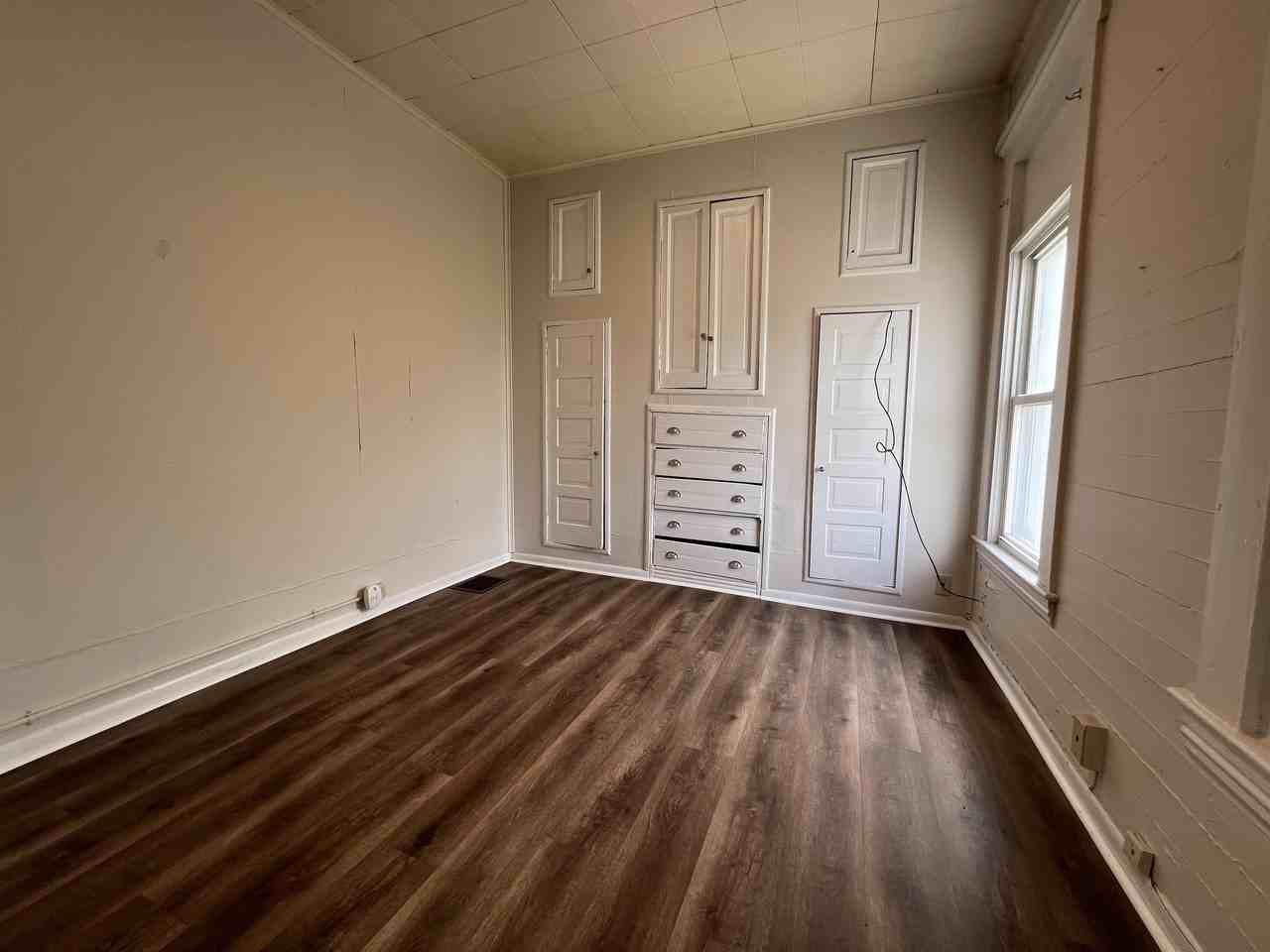 445 Baird Street #C - Photo 5 of 12