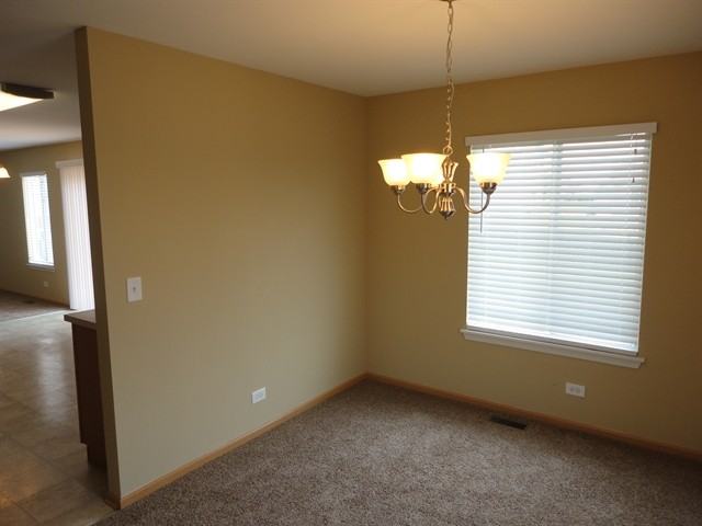 616 Osbron St - Photo 3 of 13