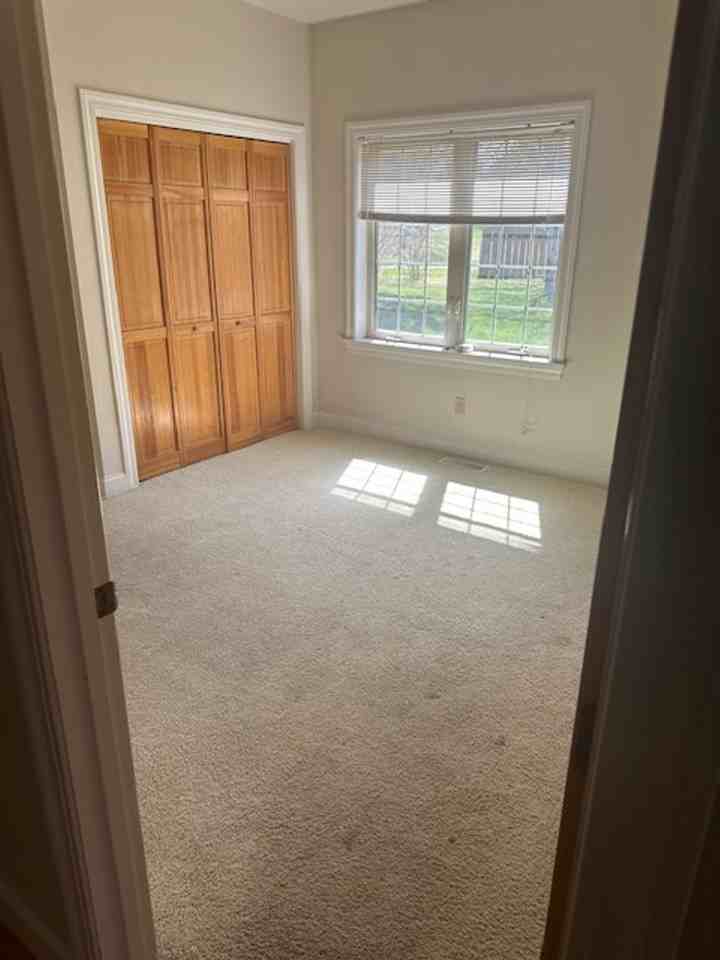 1050 Boylan Rd - Photo 4 of 10