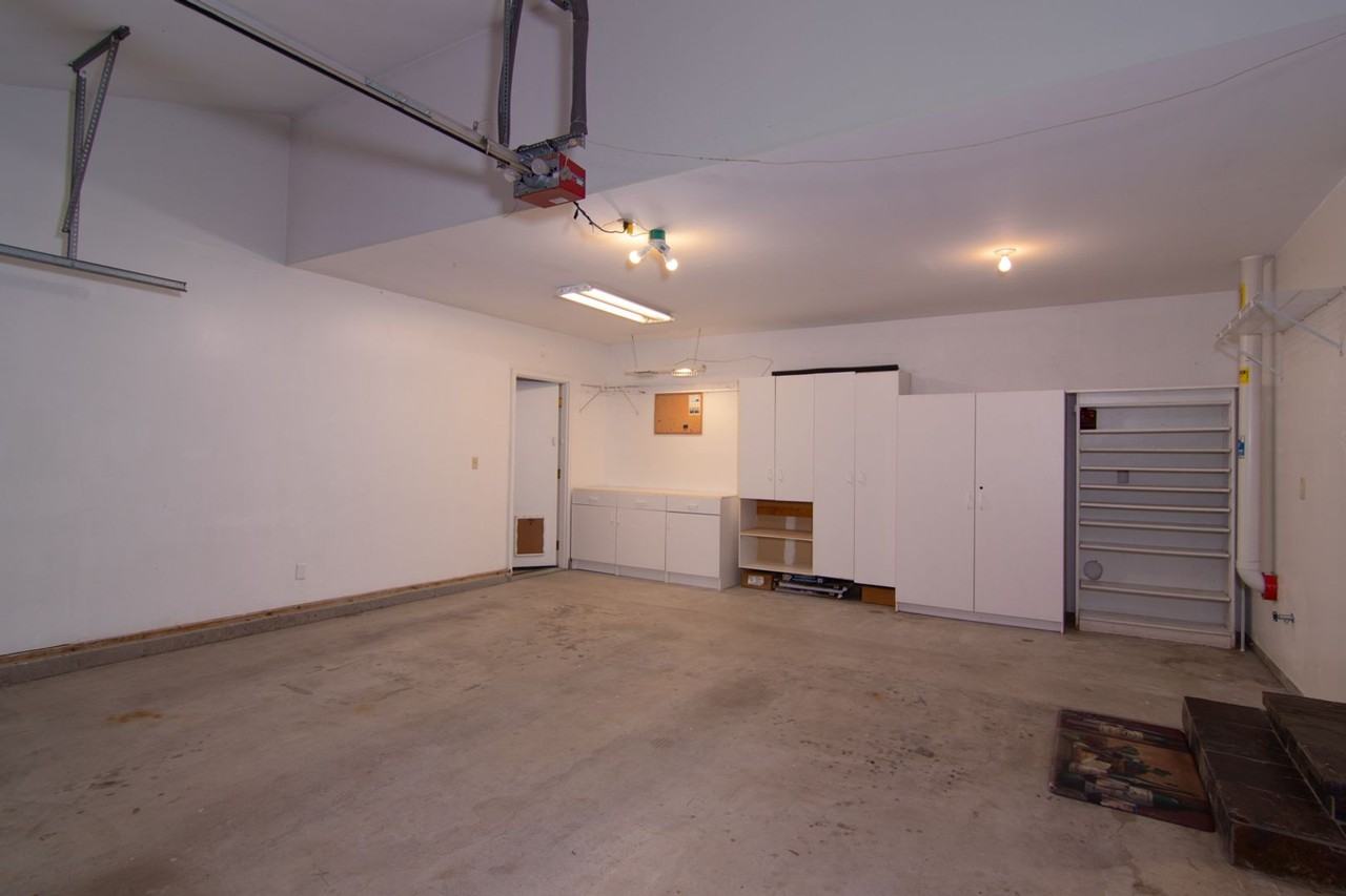 15410 N Addison Ct - Photo 3 of 33