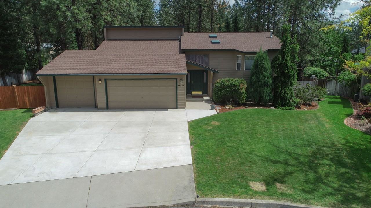 15410 N Addison Ct - Photo 2 of 33