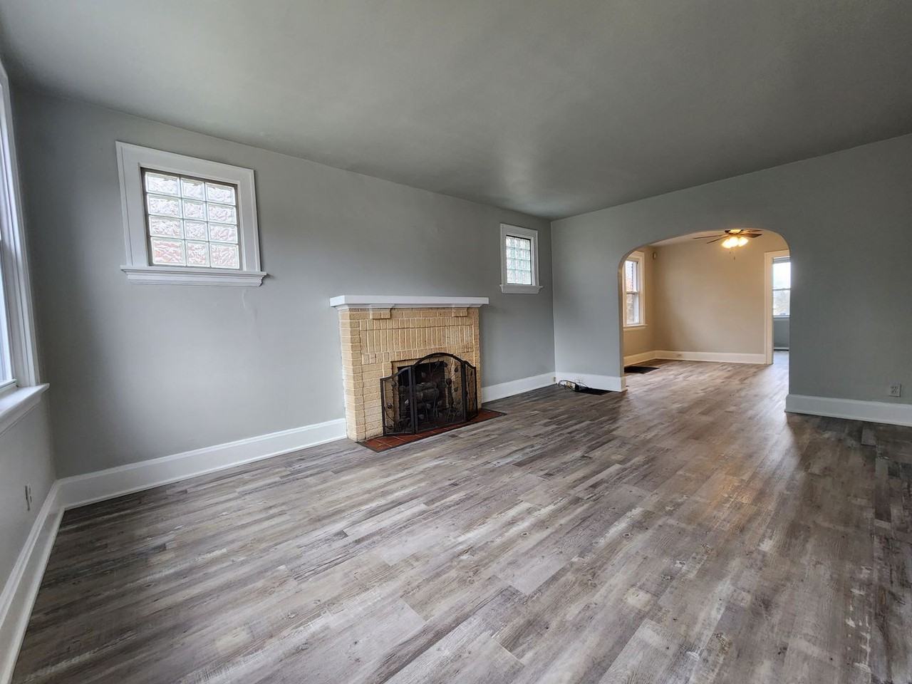 3525 Mary Ann Ln - Photo 3 of 15