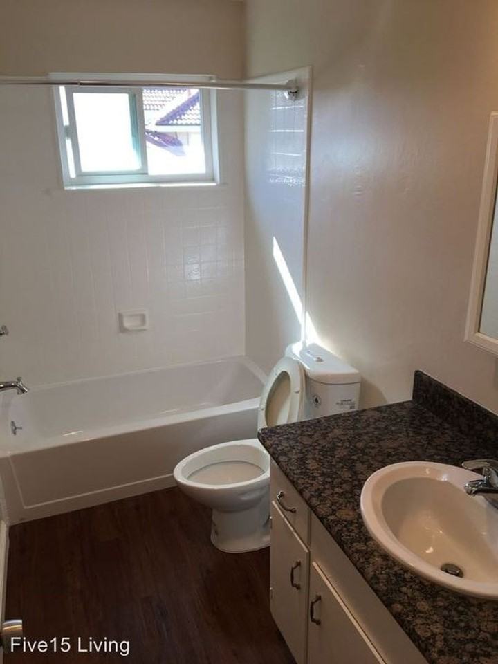 039 - Boynton Apts - Photo 6 of 8