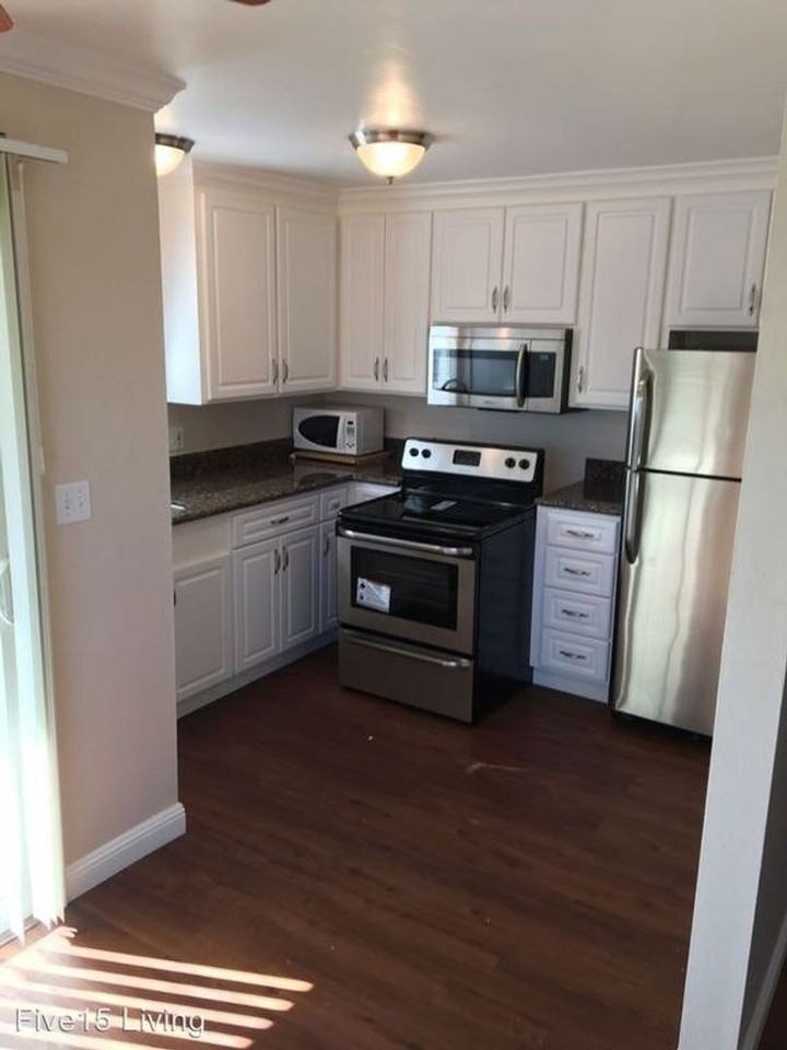 039 - Boynton Apts - Photo 3 of 8