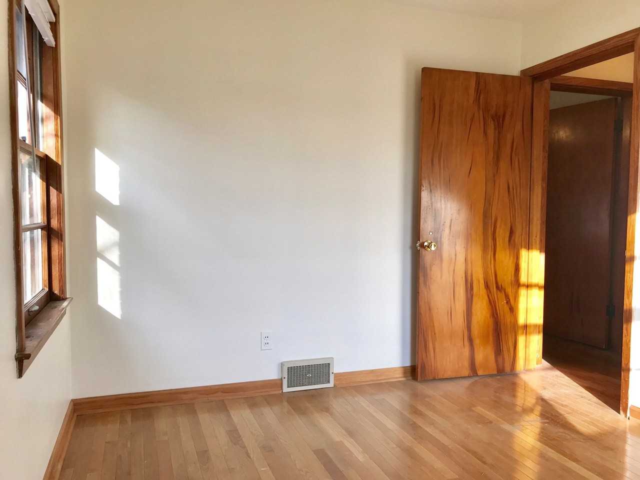 2816 Milburn Ave - Photo 2 of 31