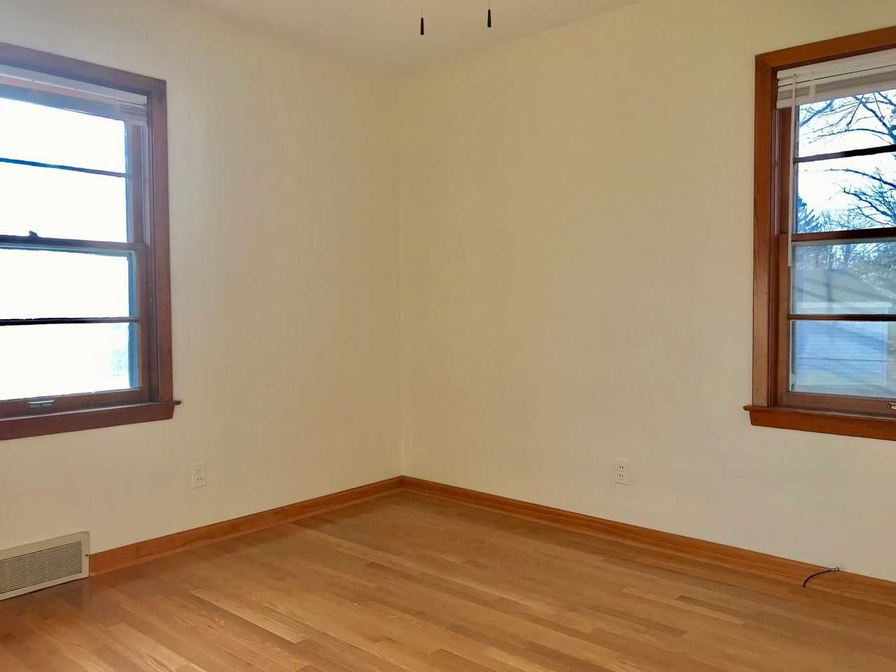 2816 Milburn Ave - Photo 3 of 31