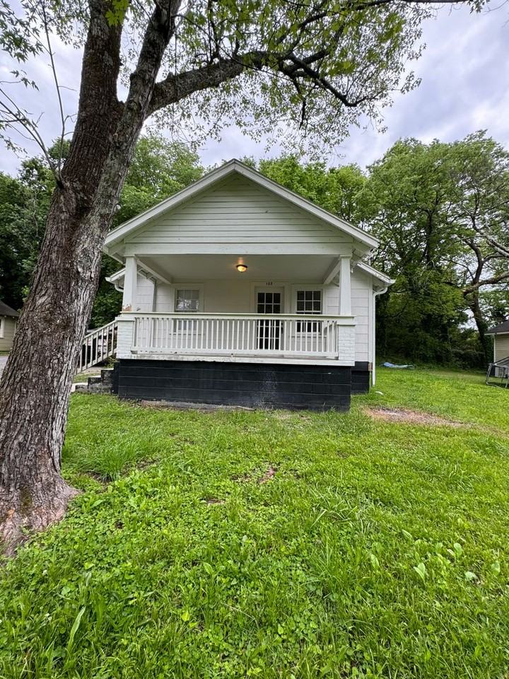 102 Earl Ln Ne - Photo 3 of 20