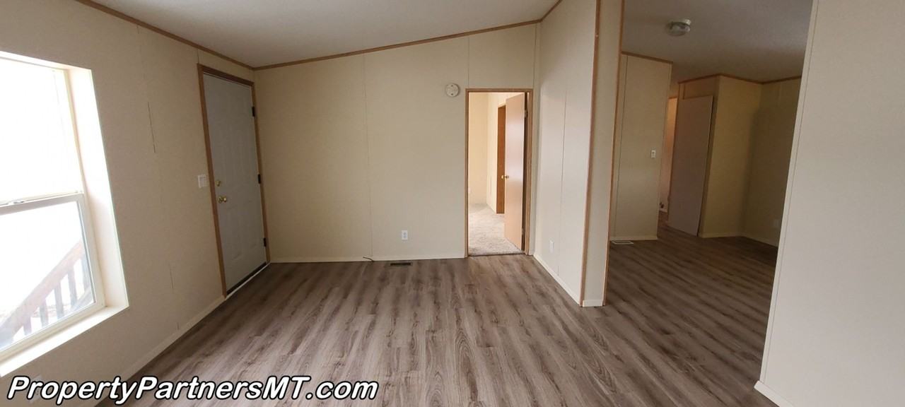115 Sunlight Ave - Photo 3 of 12