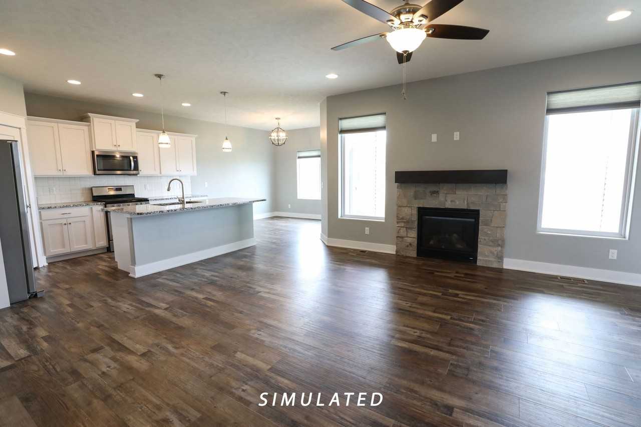 8616 S 81st St - Photo 3 of 16