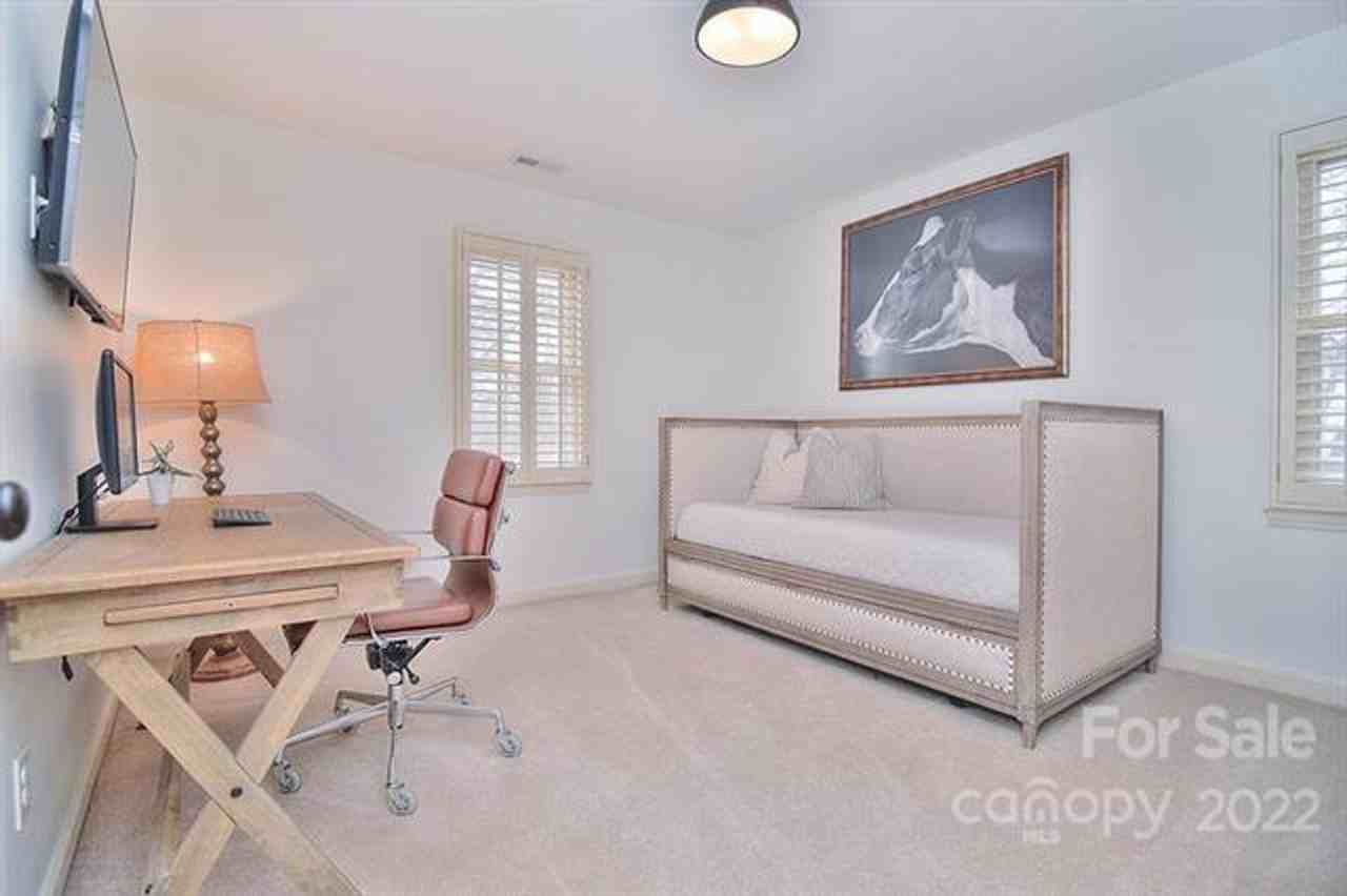 250 King Owen Ct - Photo 3 of 28