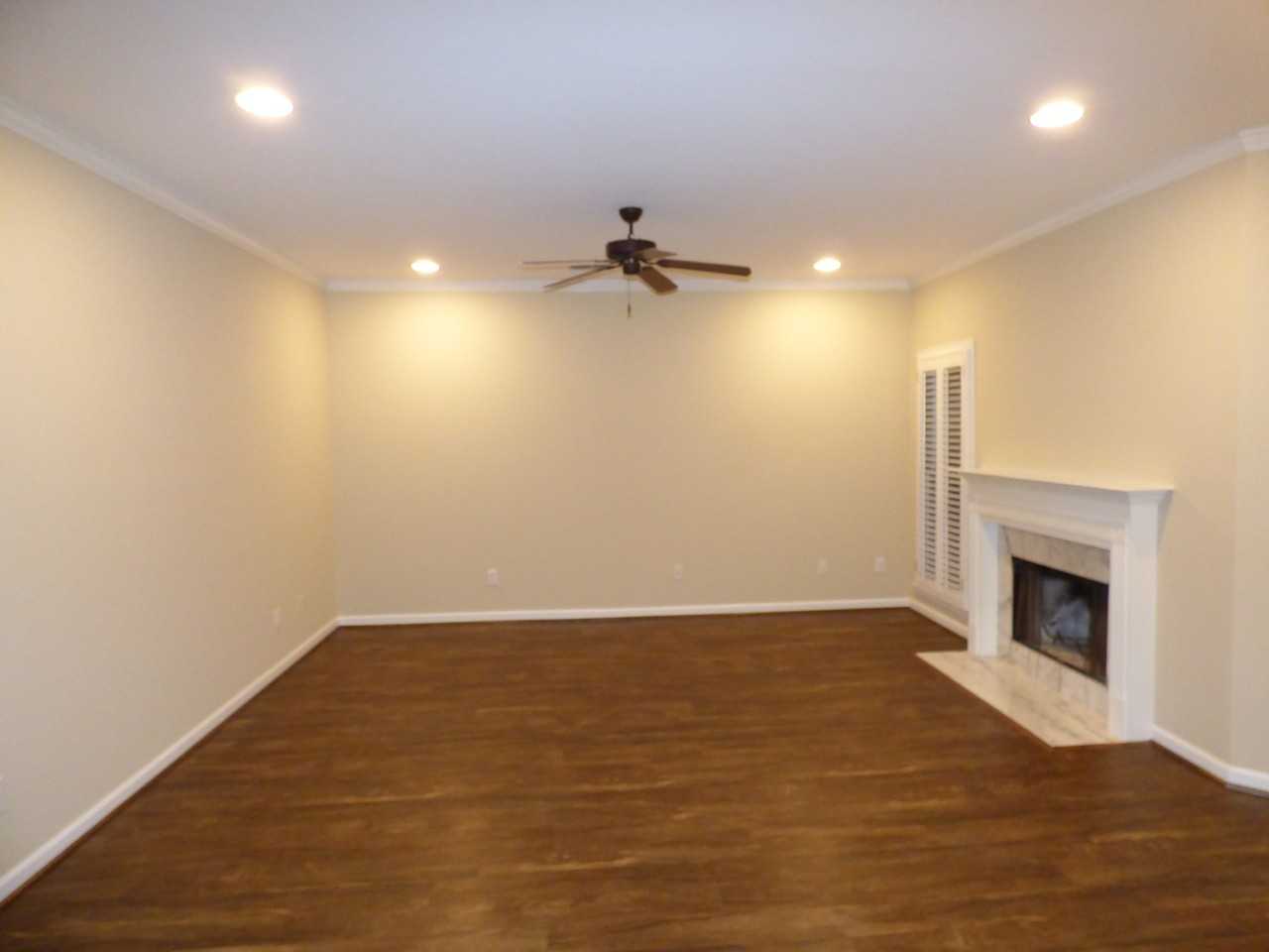 1162 Berwick Rd - Photo 3 of 9