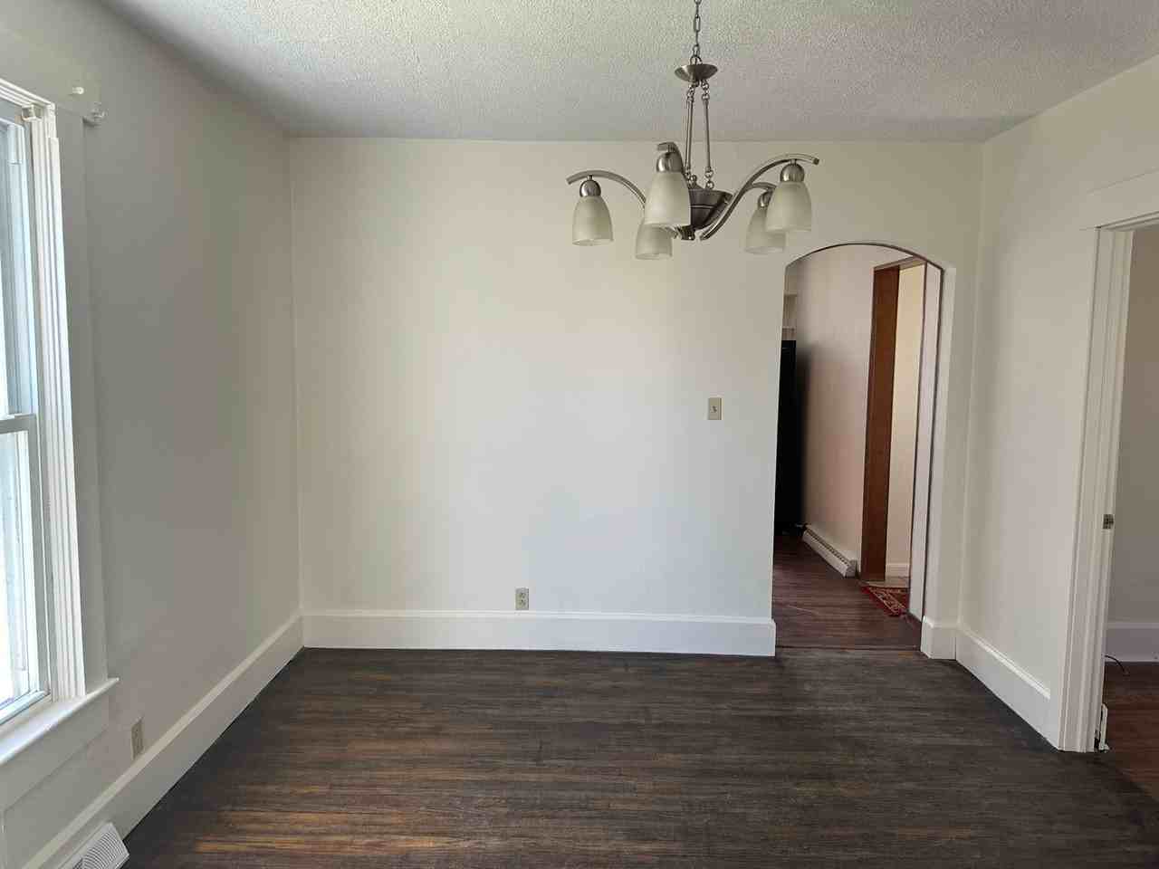 226 Park St - Photo 6 of 19