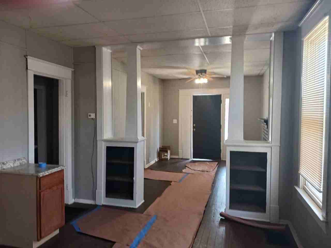 2203 Rowan St - Photo 6 of 11