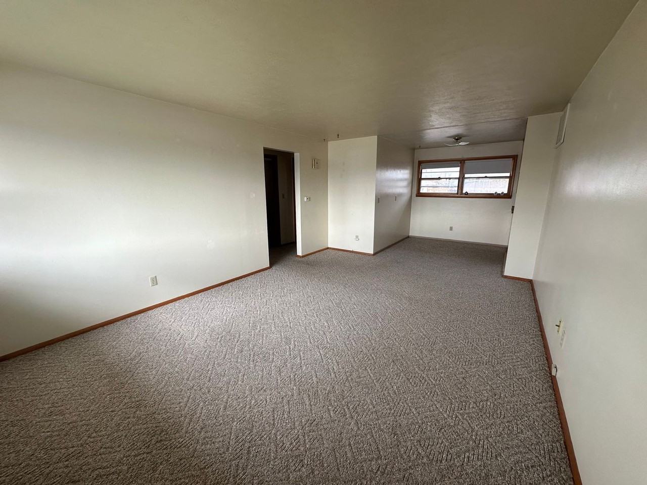 1210 J St - Photo 2 of 9