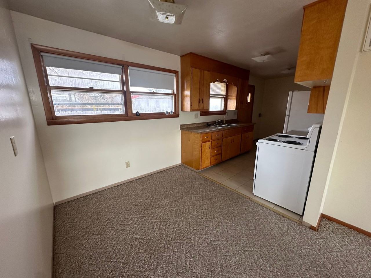 1210 J St - Photo 3 of 9