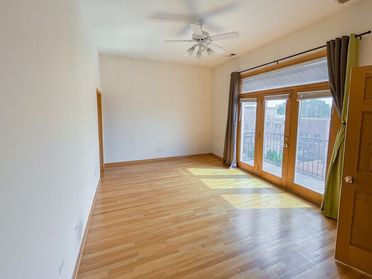 2535-39 N. Southport - Photo 6 of 9