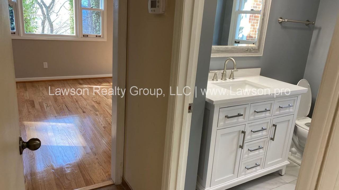 3125 Stoneridge Rd Sw - Photo 7 of 33