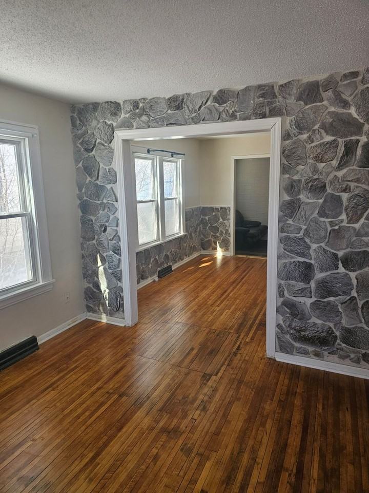 2020 2nd Ave N - Photo 2 of 12