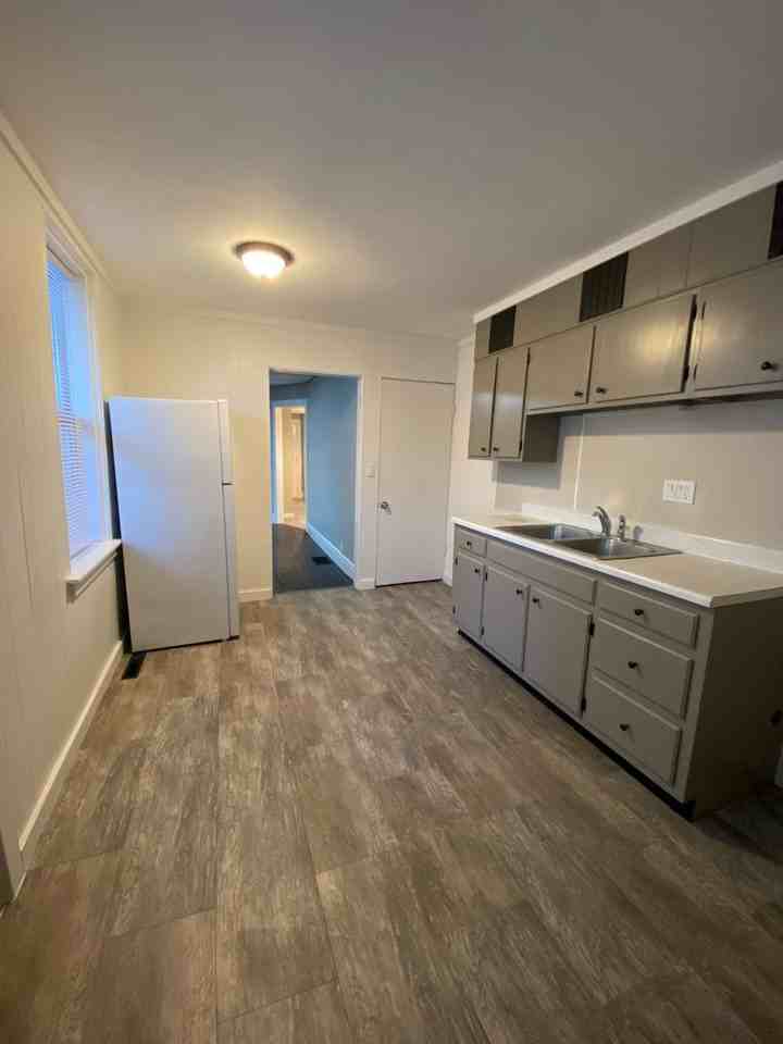 420 N 12th St - Photo 6 of 19