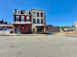 featured image of 810 Amity St