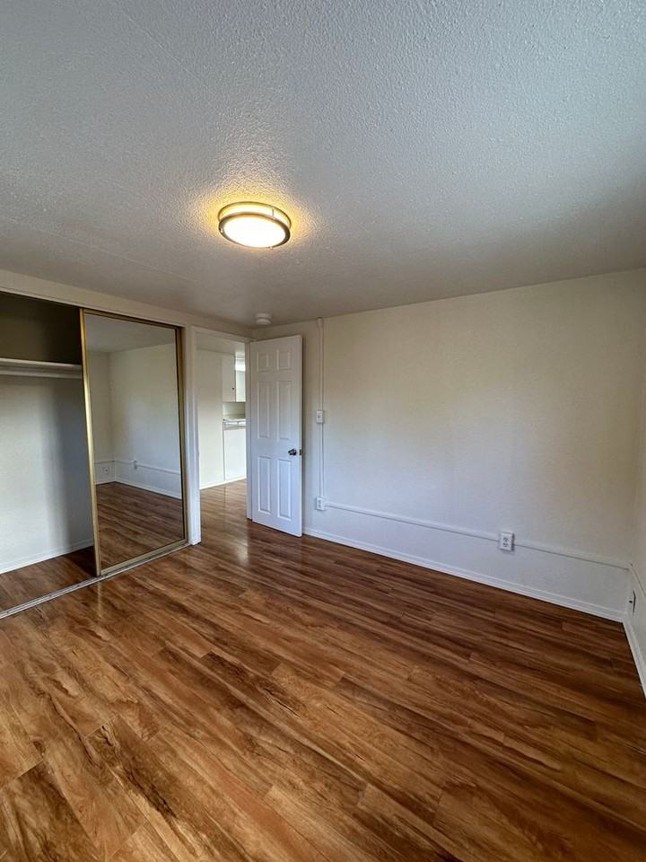 809 Willard Ave - Photo 7 of 14