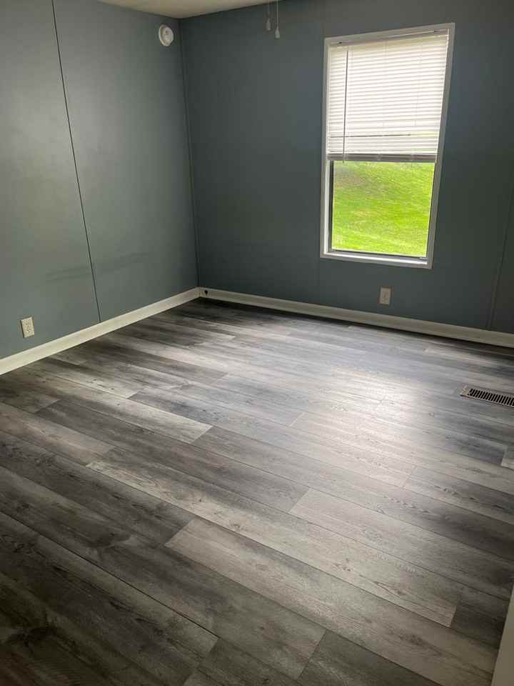 513A Kanawha St - Photo 3 of 8