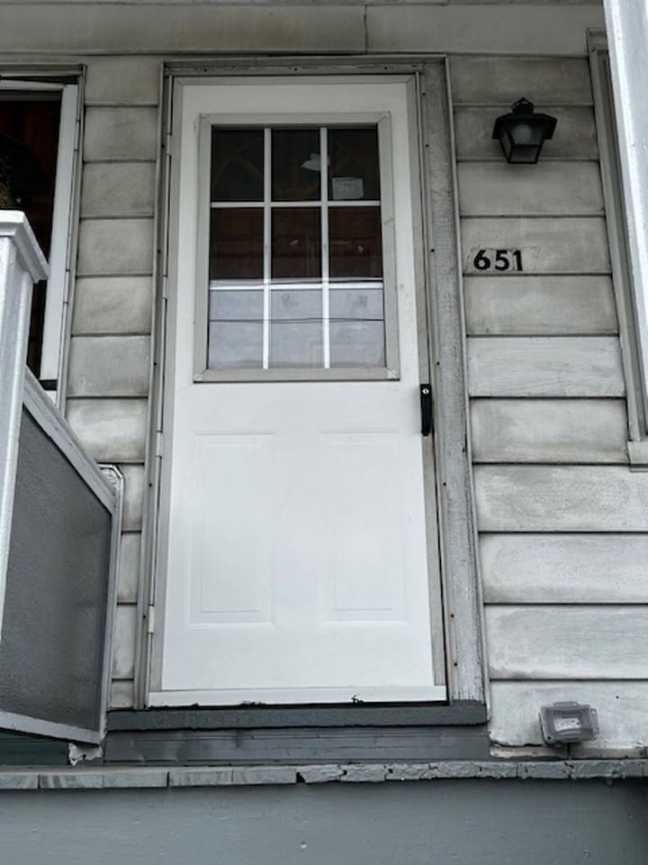 651 Pine Hill St - Photo 2 of 17