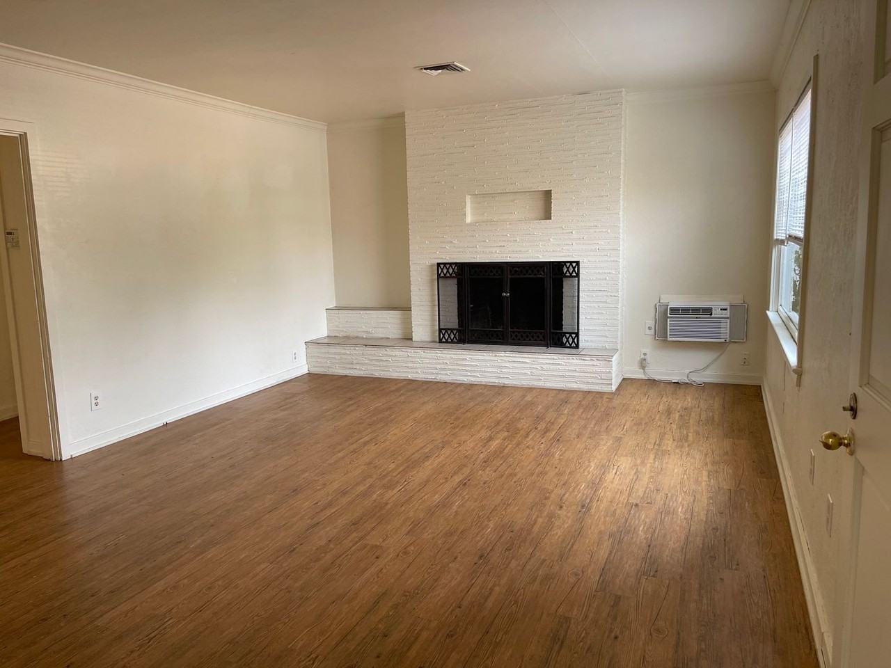 655 W Fairhaven St - Photo 2 of 15