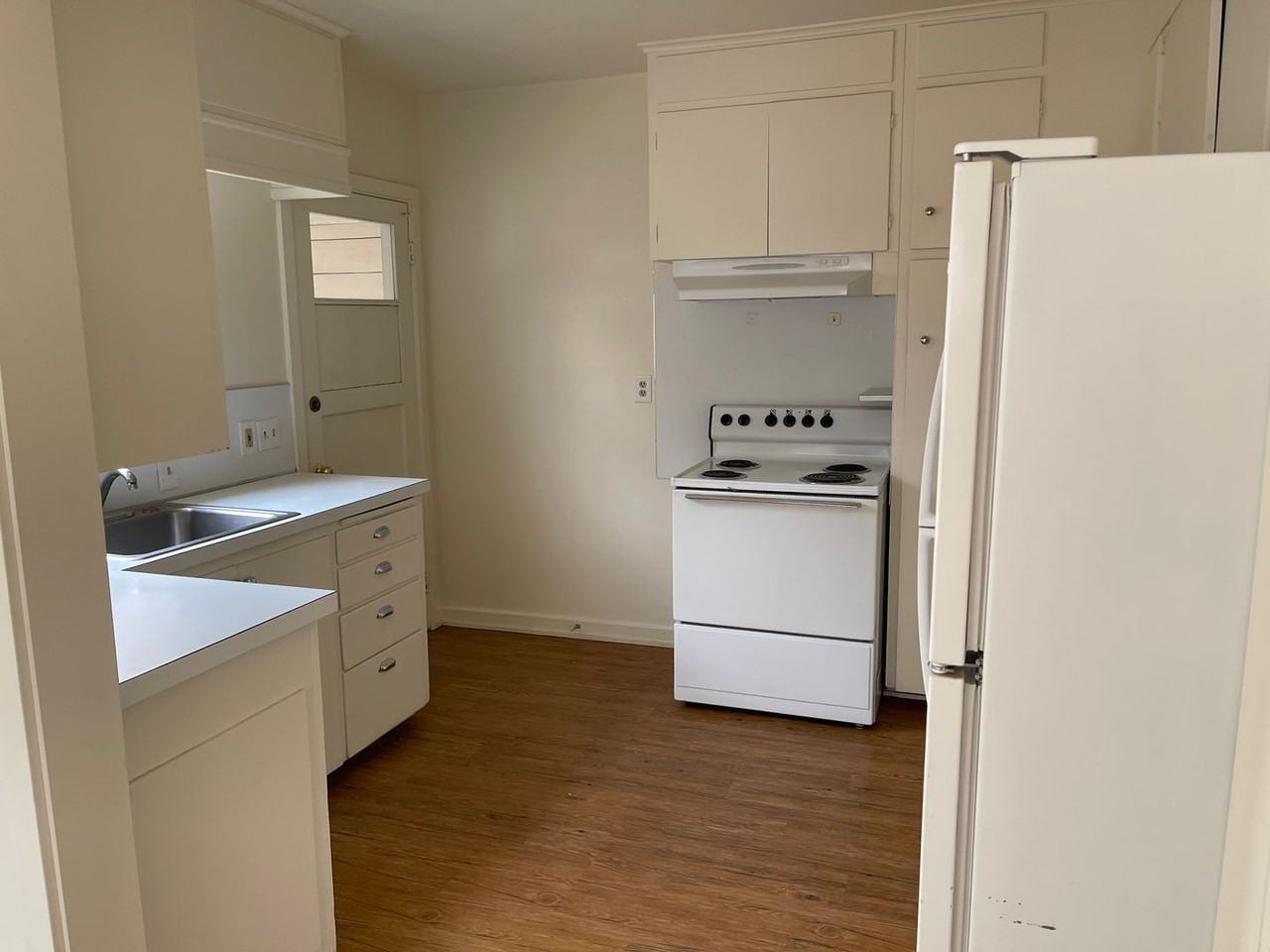 655 W Fairhaven St - Photo 5 of 15