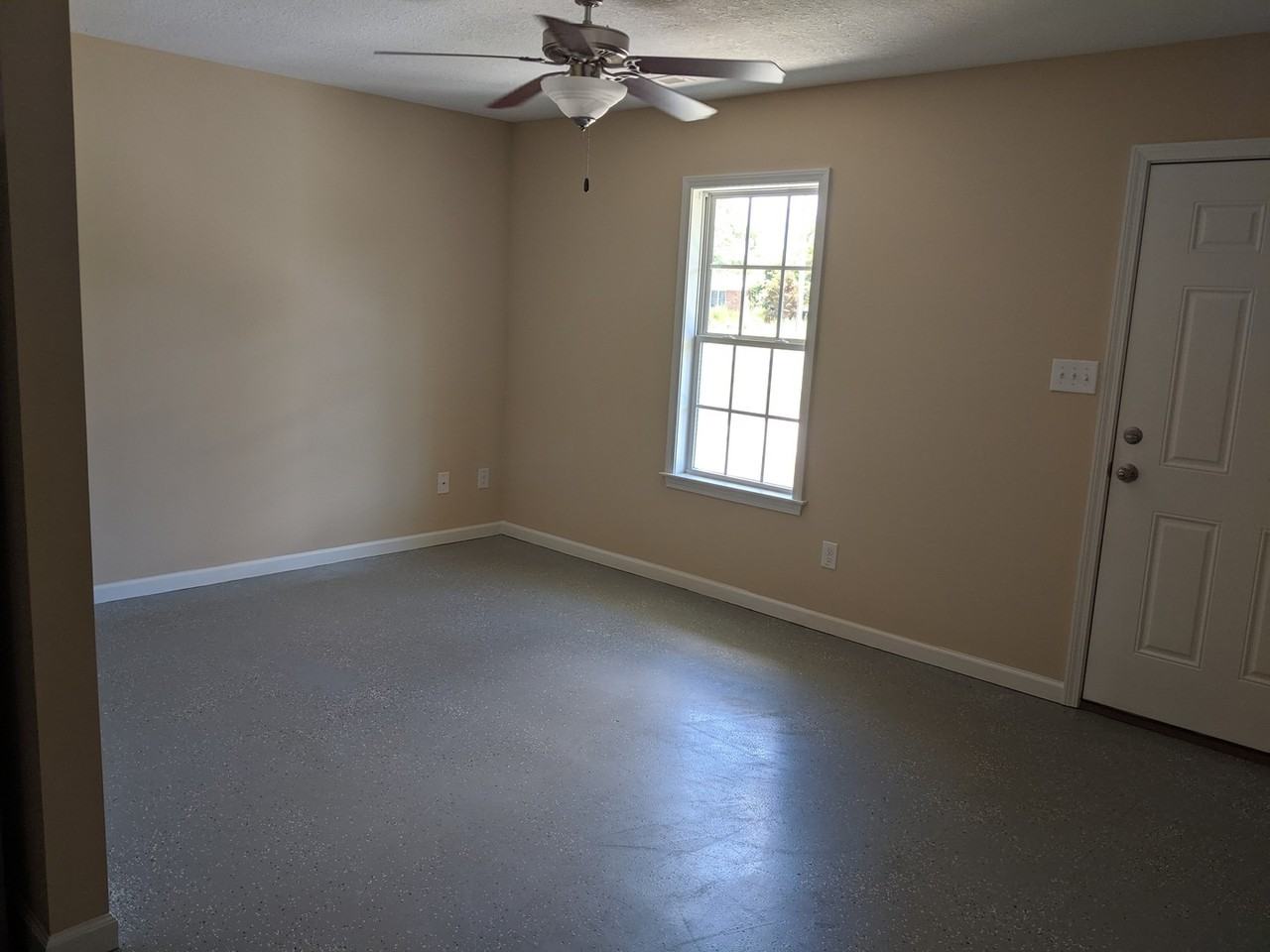 720 Old Comfort Hwy - Photo 2 of 12