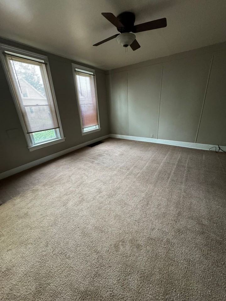 2011 Pauline St - Photo 2 of 10