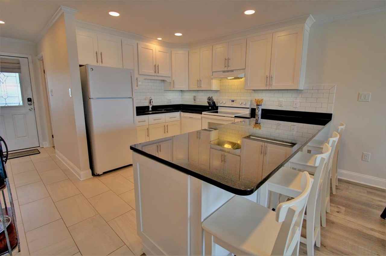 927 North Anderson Boulevard #302A - Photo 6 of 17