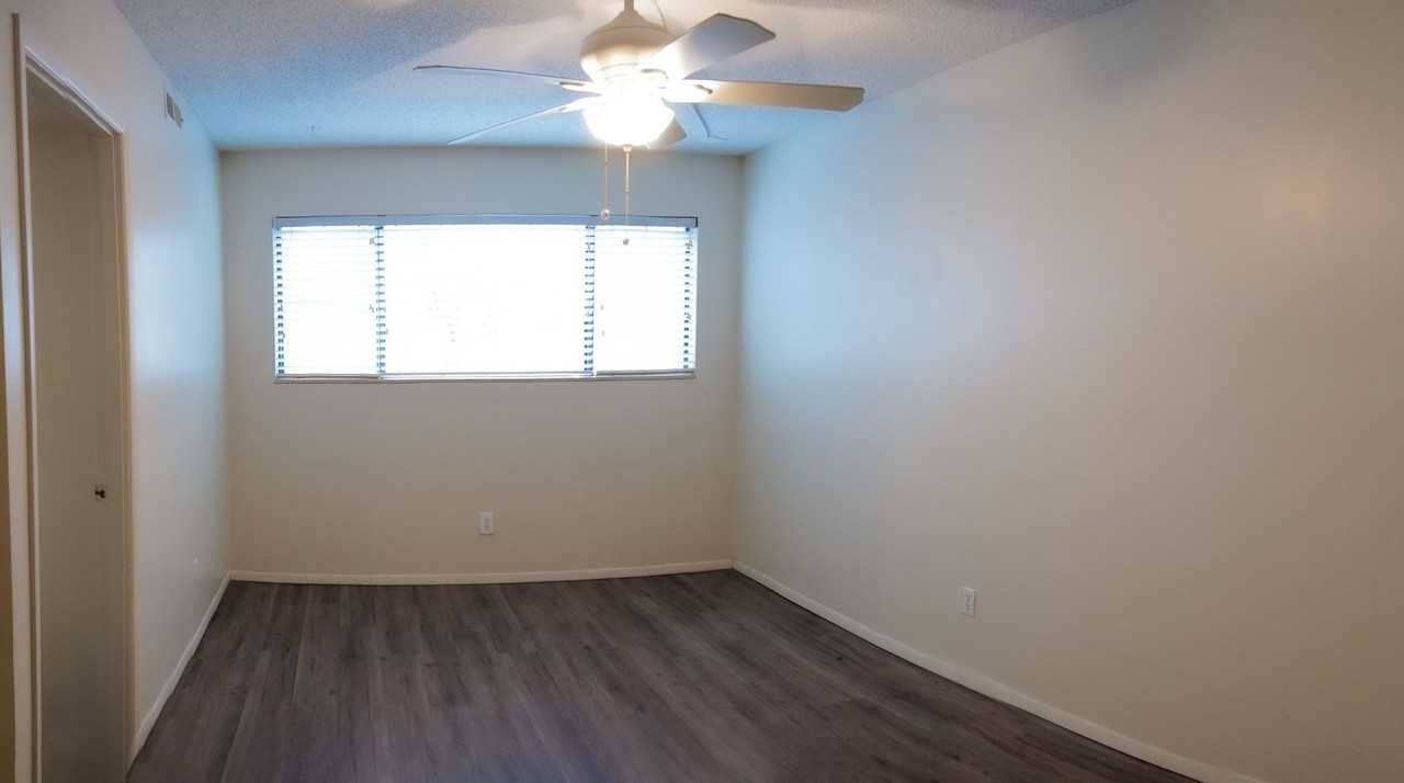 Valley View Apartments - Photo 6 of 46