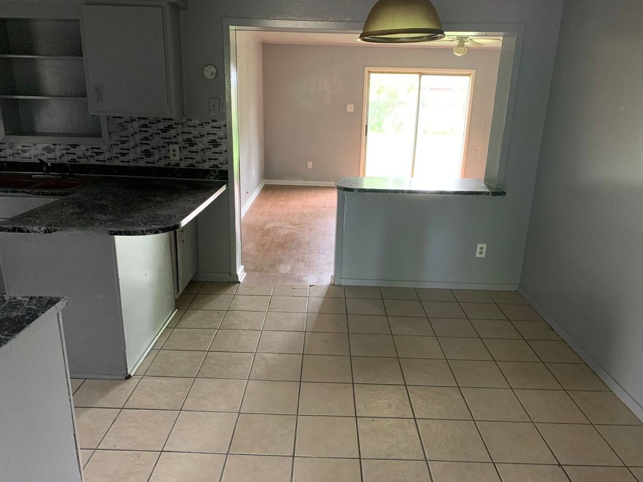 1408 Palmar St - Photo 5 of 15
