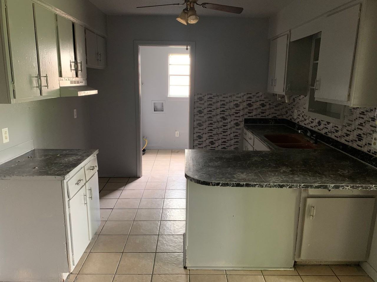 1408 Palmar St - Photo 6 of 15