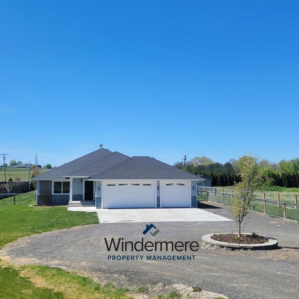 194 Frontage Rd - Photo 2 of 36