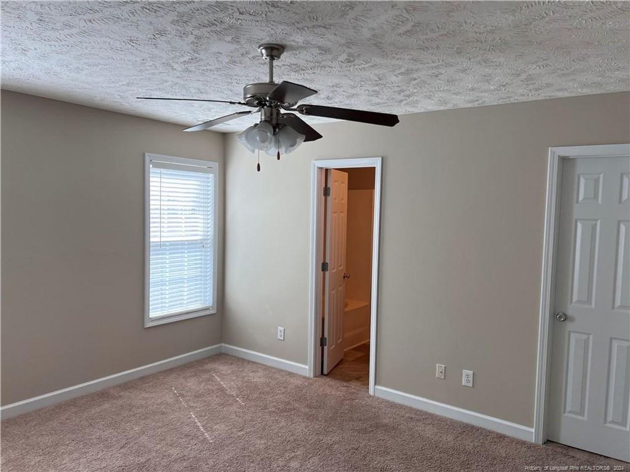 1465 Avoncroft Dr - Photo 7 of 13