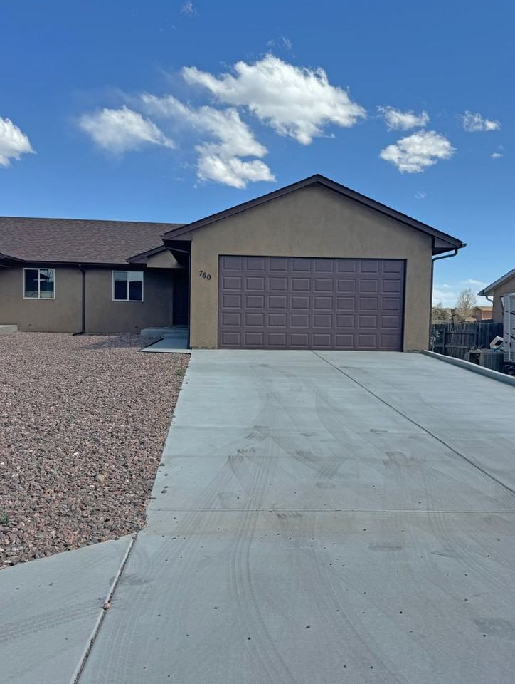 760 S Watermelon Dr, Pueblo West, CO 81007 3 Bedroom Apartment for