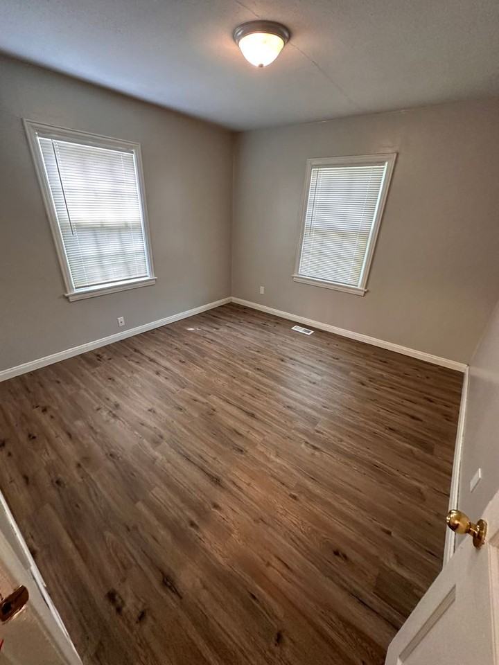 1028 N Terrace Dr - Photo 5 of 10