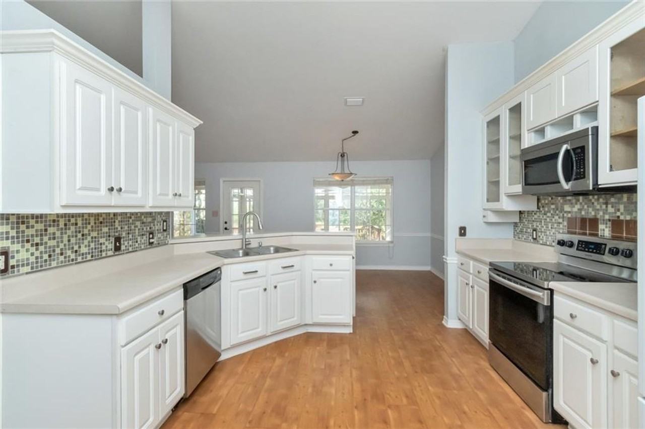 30894 Pinyon Dr - Photo 5 of 40