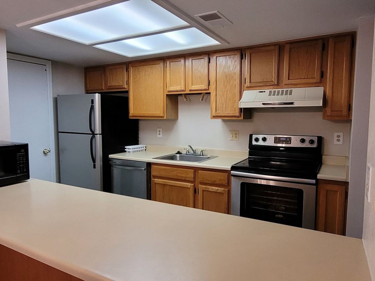 1062 S Yampa St - Photo 6 of 20